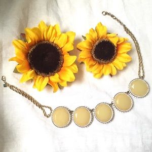 BANANA REPUBLIC Necklace